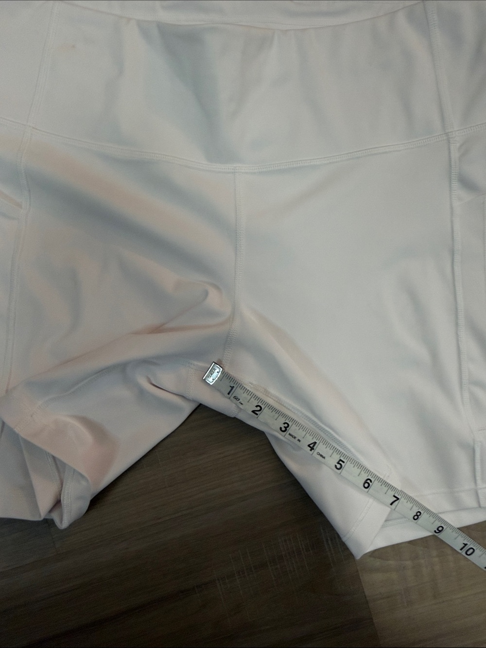 Athleta White Ultimate Stash II 7" Shorts. Sz XL - Picture 6 of 9